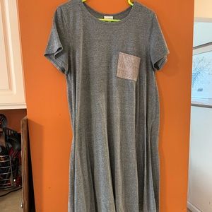 Large, LulaRoe Carly dress. High low style